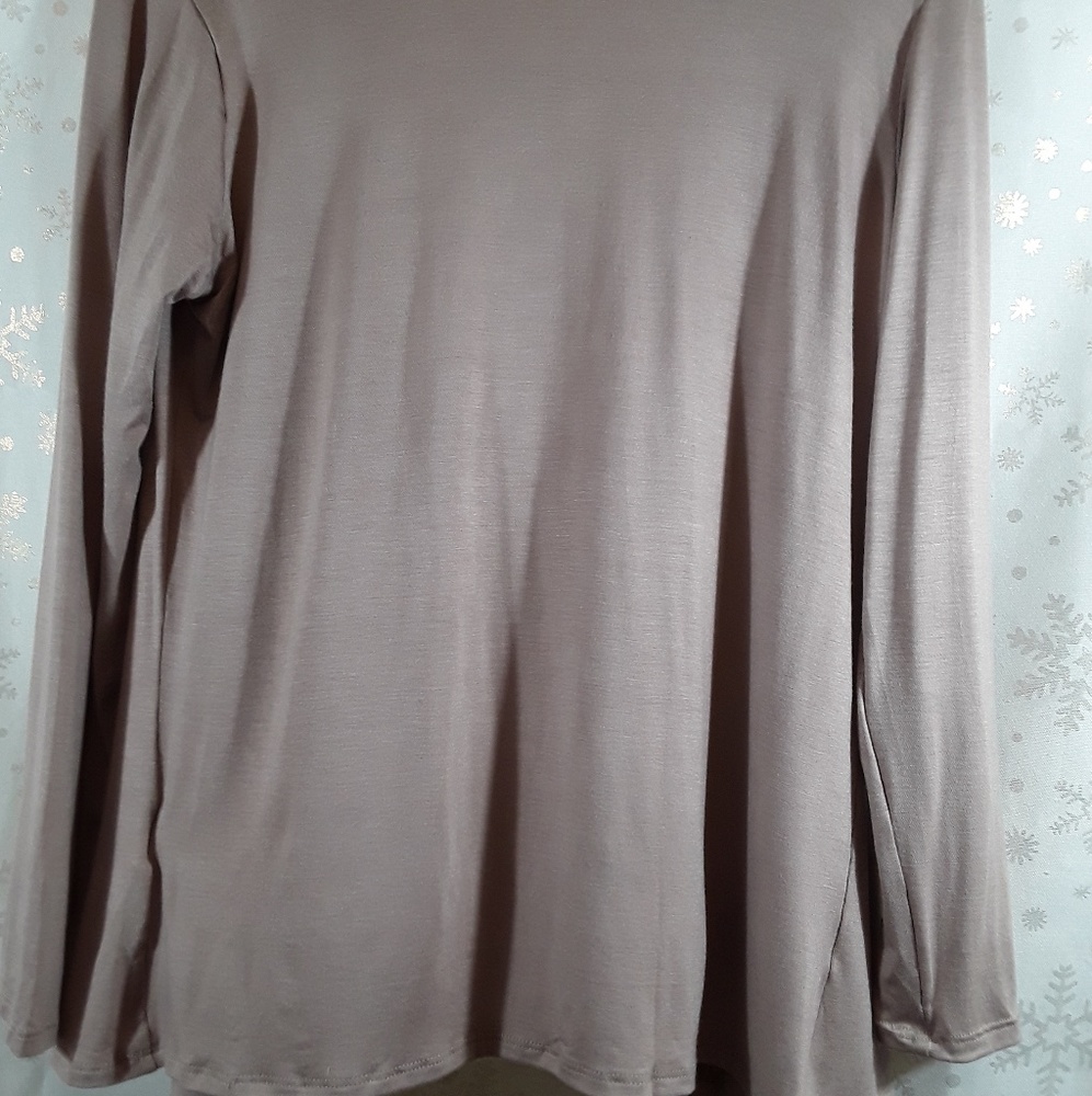 Nwot bee unique tan light cardigan - Picture 3 of 5